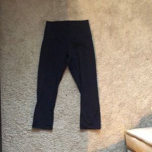 Lulu lemon align navy cropped 21” pant